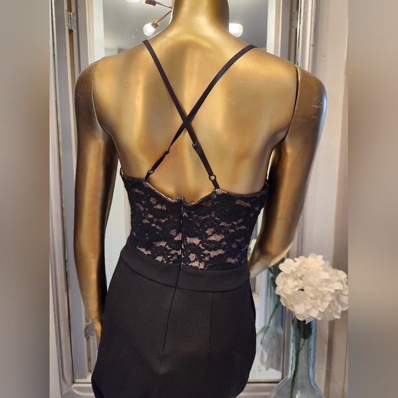 Express Black Jumpsuit with Elegant Lace Detailing - Picture 4 of 16